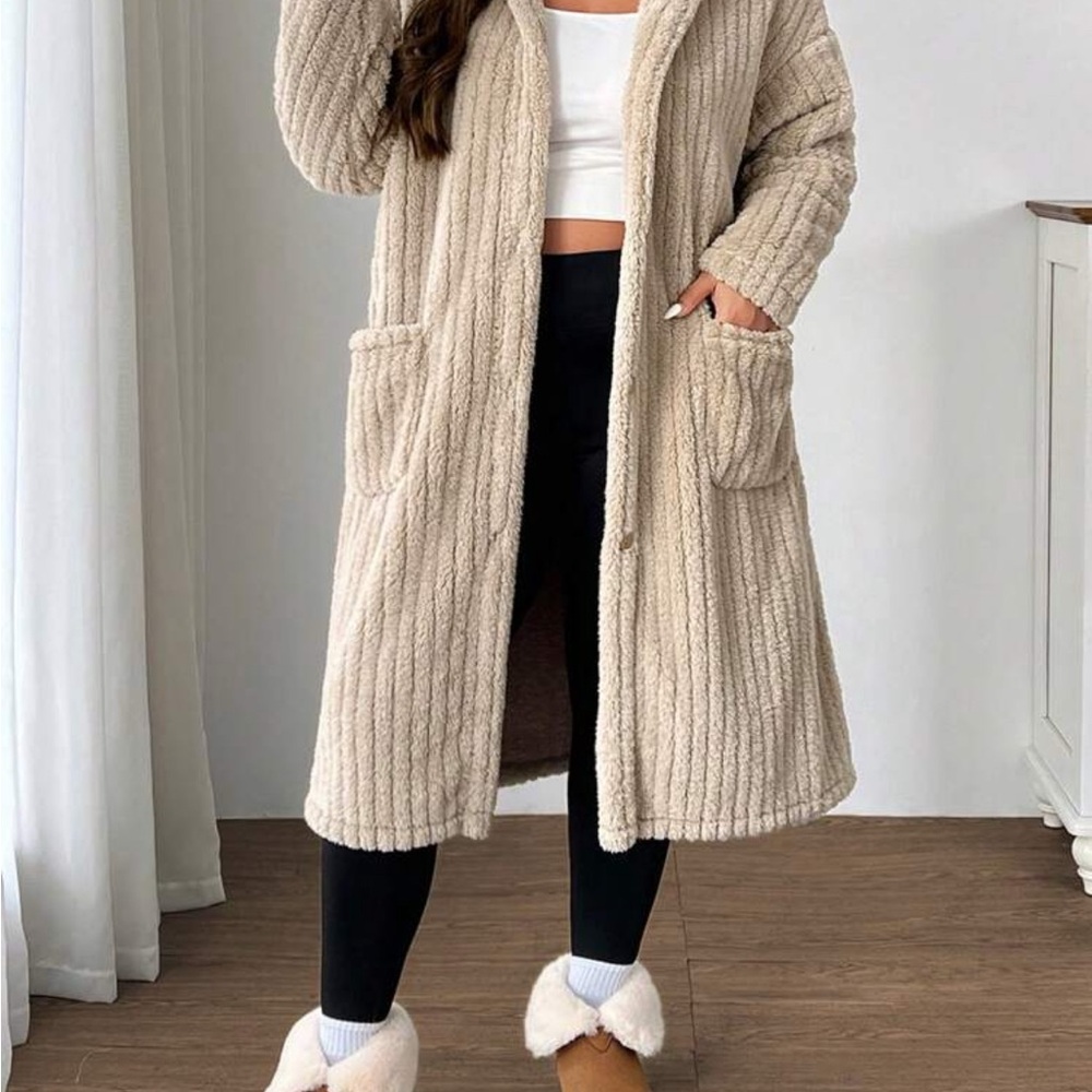 Elegant Beige Women's Cardigan